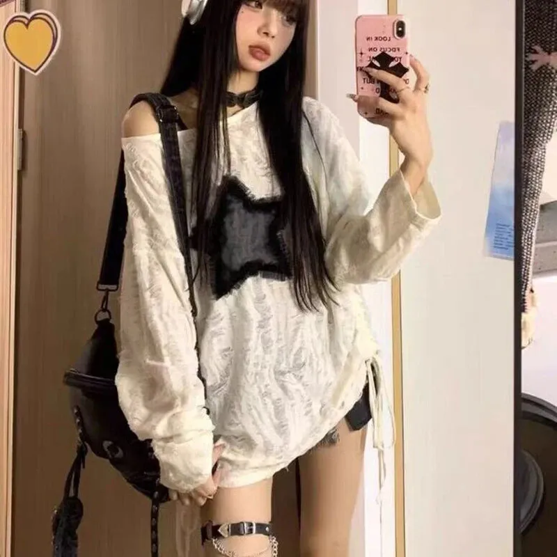 Aiertu Y2K Grunge Hole T-Shirt Star Print Ripped Streetwear Off Shoulder Tops Vintage Harajuku Oversized Kpop Long Sleeveloose Tees