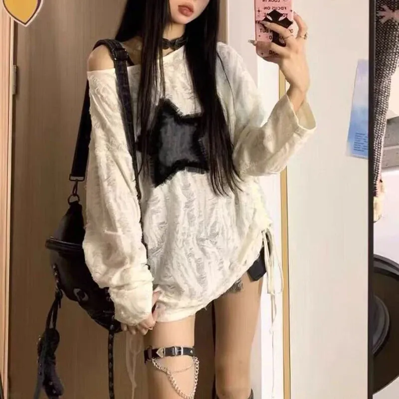 Aiertu Y2K Grunge Hole T-Shirt Star Print Ripped Streetwear Off Shoulder Tops Vintage Harajuku Oversized Kpop Long Sleeveloose Tees