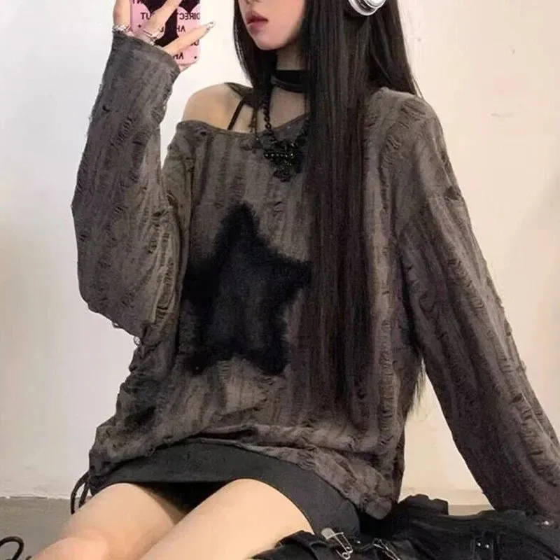 Aiertu Y2K Grunge Hole T-Shirt Star Print Ripped Streetwear Off Shoulder Tops Vintage Harajuku Oversized Kpop Long Sleeveloose Tees