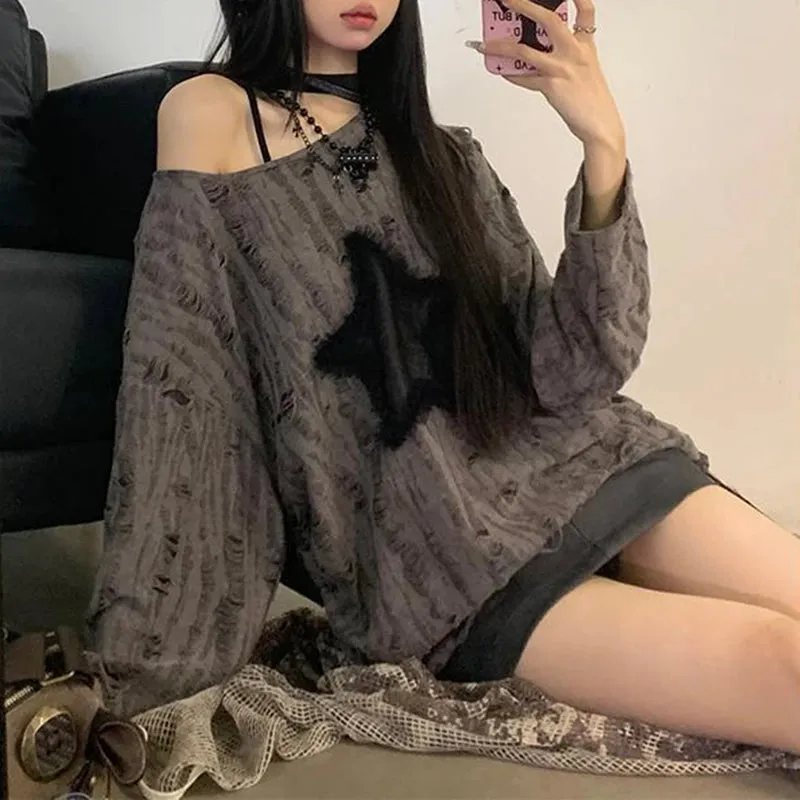 Aiertu Y2K Grunge Hole T-Shirt Star Print Ripped Streetwear Off Shoulder Tops Vintage Harajuku Oversized Kpop Long Sleeveloose Tees