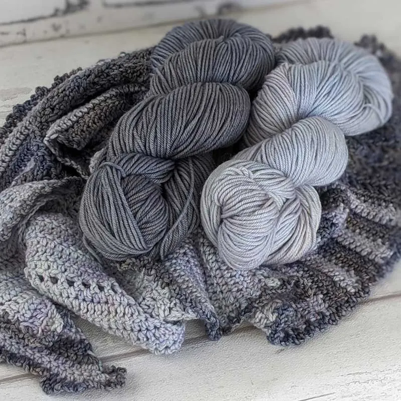 Betwixtmas Knitted Shawl 2021 - Heavenly in Fyberspates DK - by Lynne Rowe