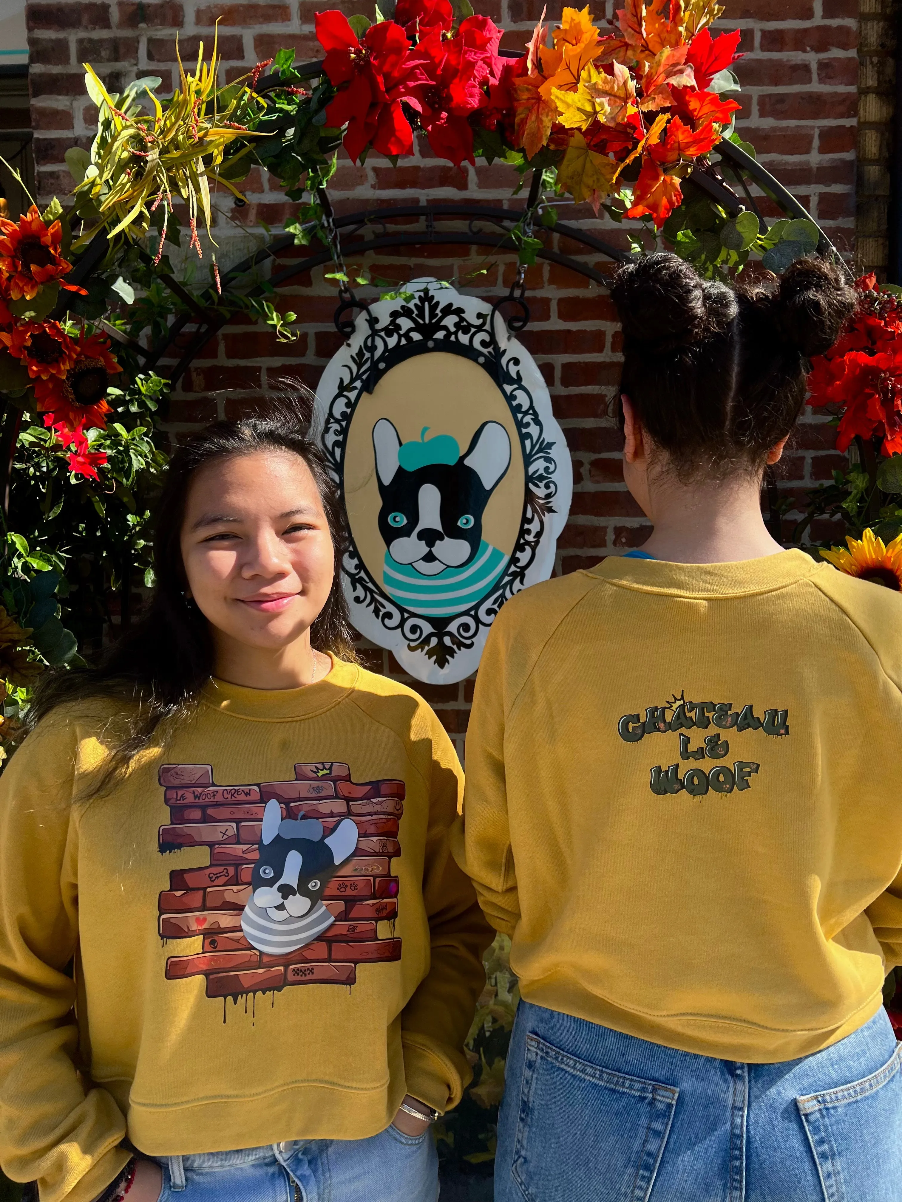 Chateau Fall  Womans Crop-Top Crew Neck