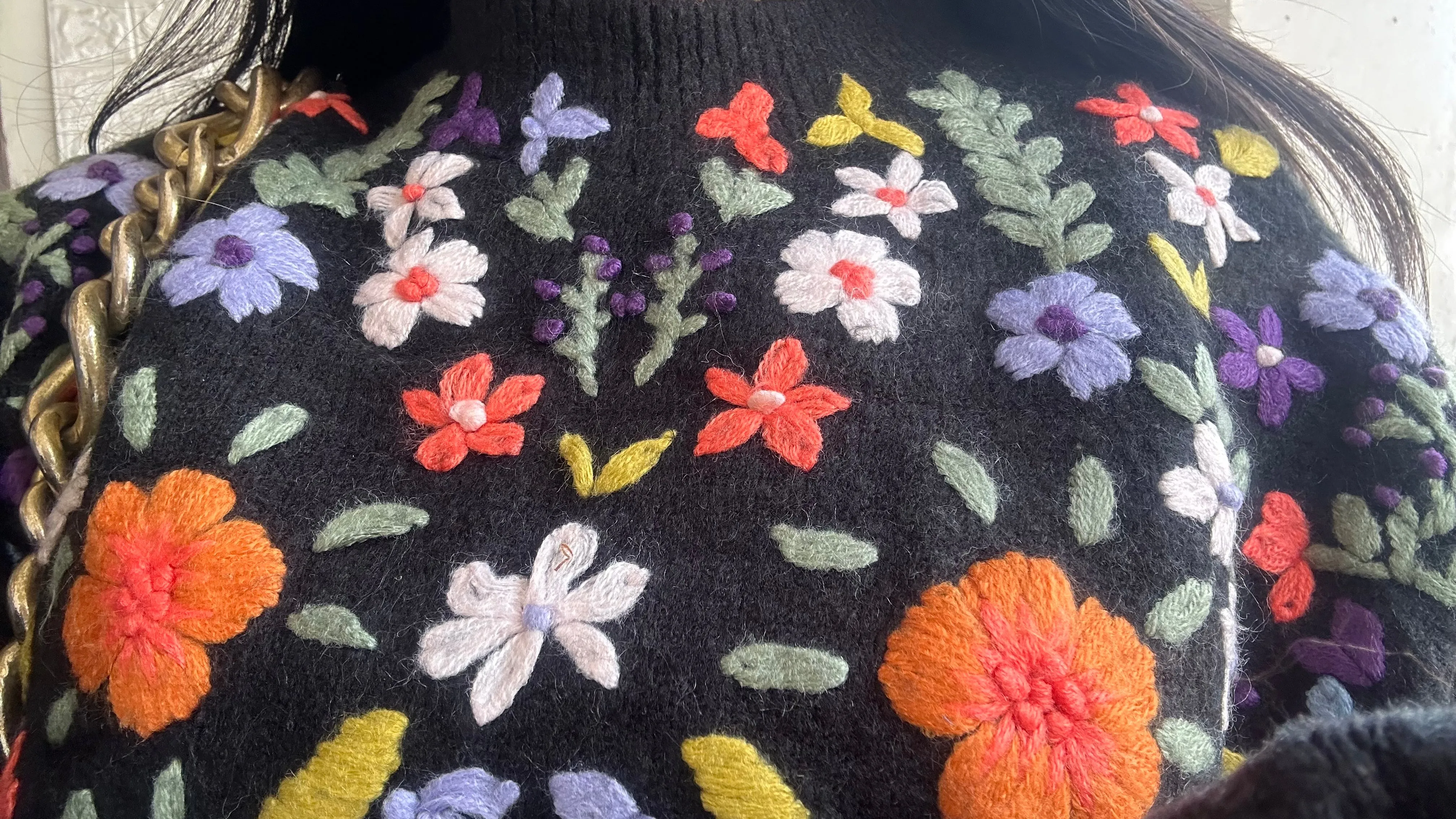 Embroidery sweater xs