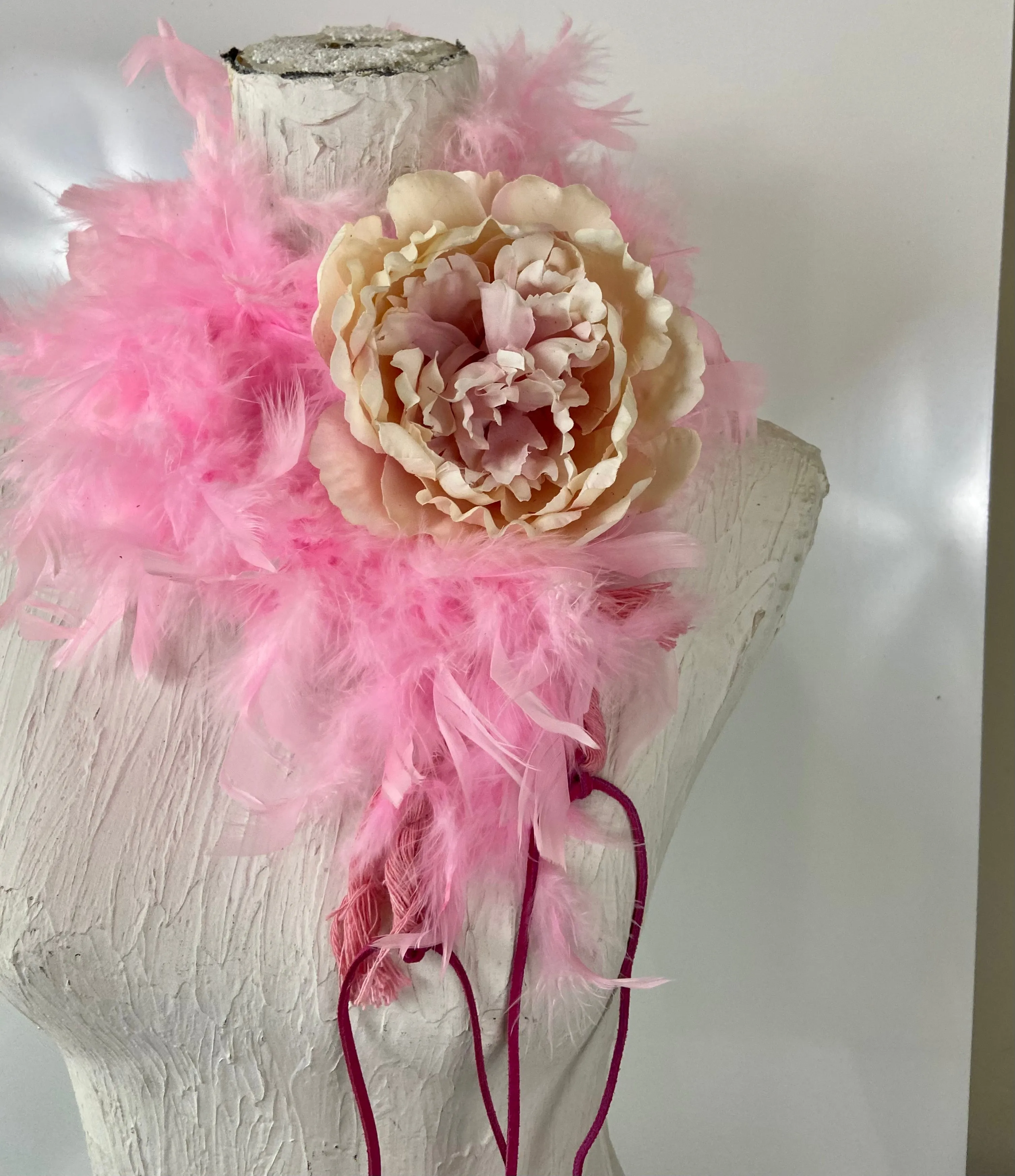 Fluffy pinky belt