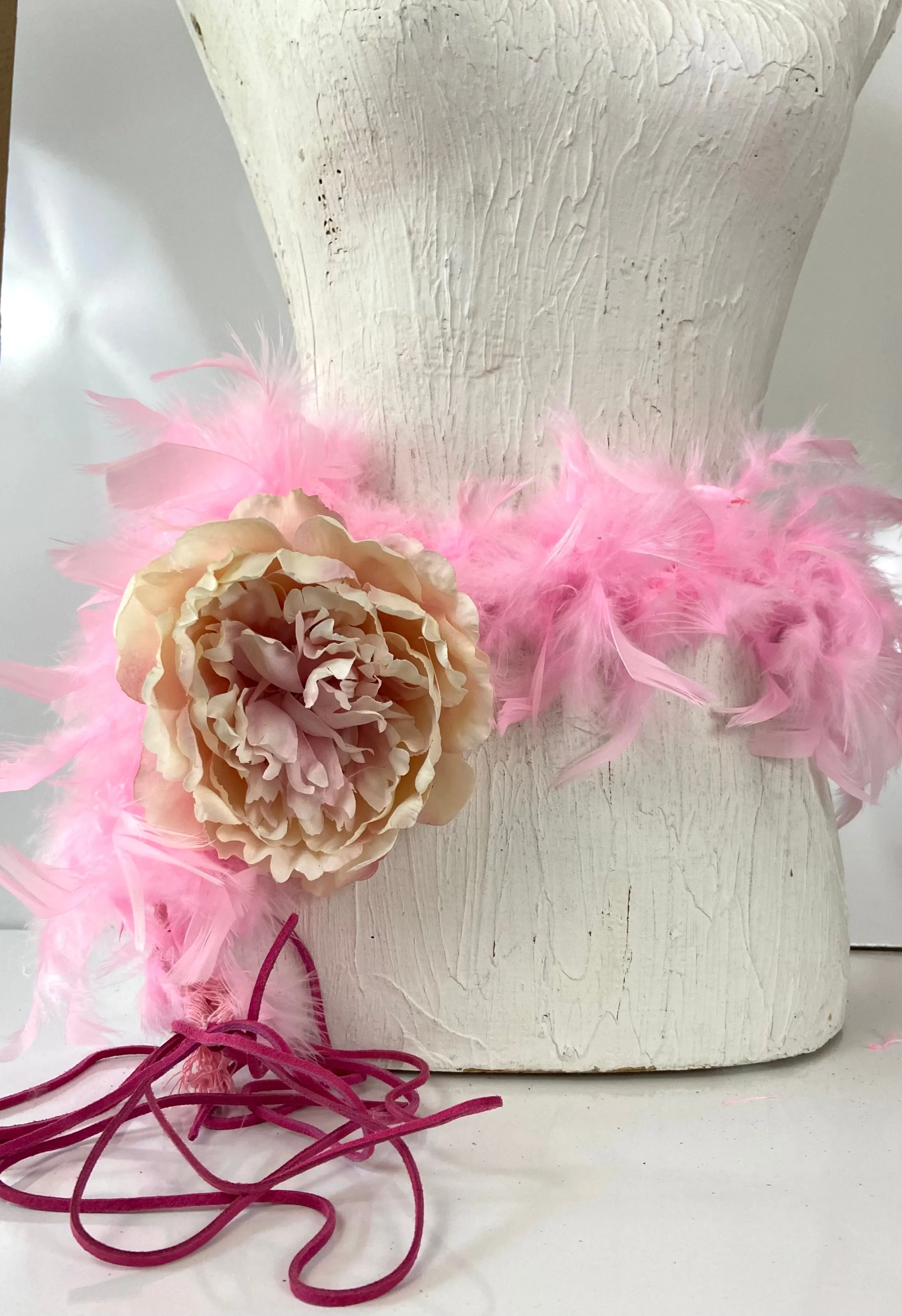 Fluffy pinky belt