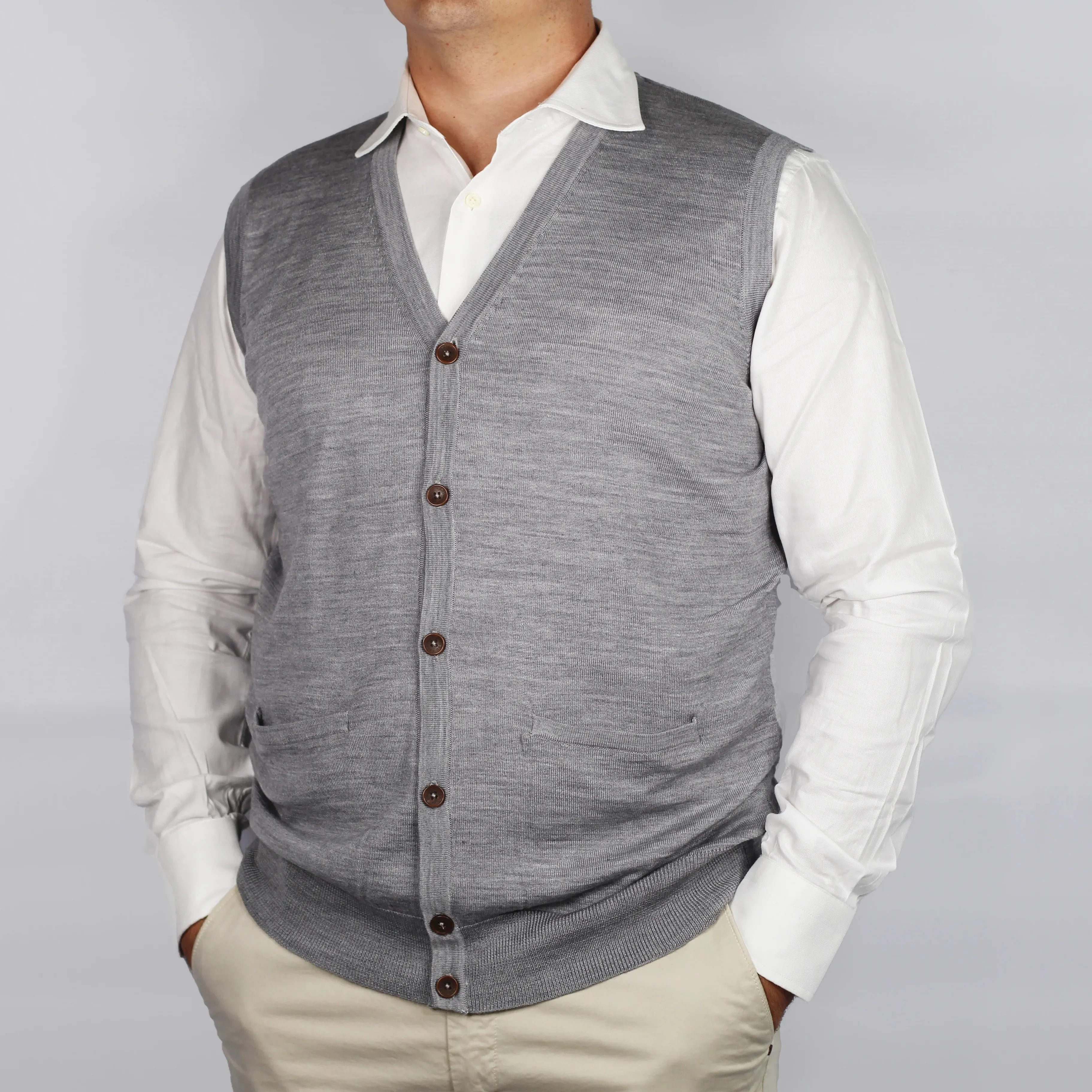Fusaro Antonio merino wool knitted, button up vest in grigio (MA23048)