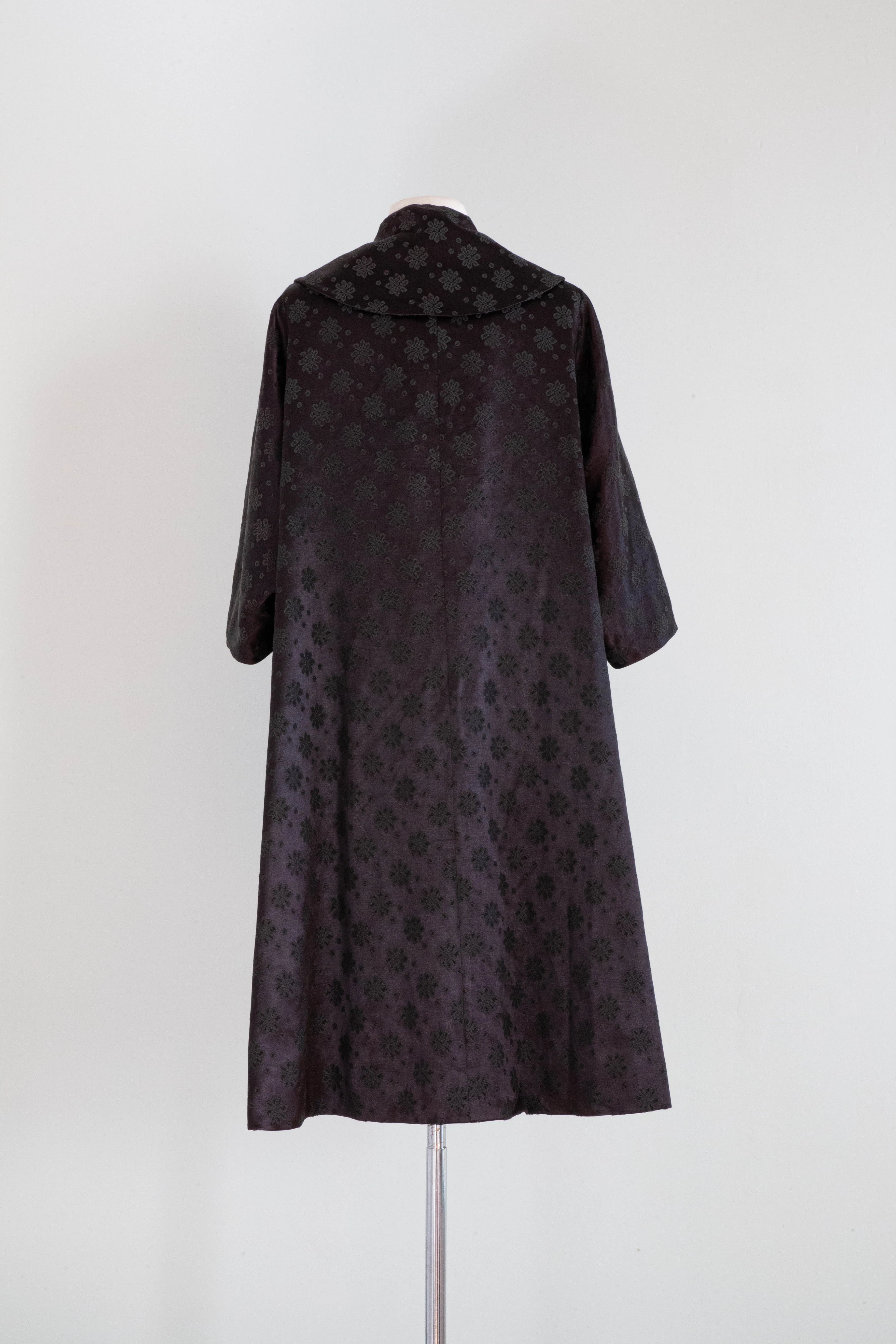 Gorgeous 1950's Snowflake Satin Brocade Evening Opera Coat / OSFM
