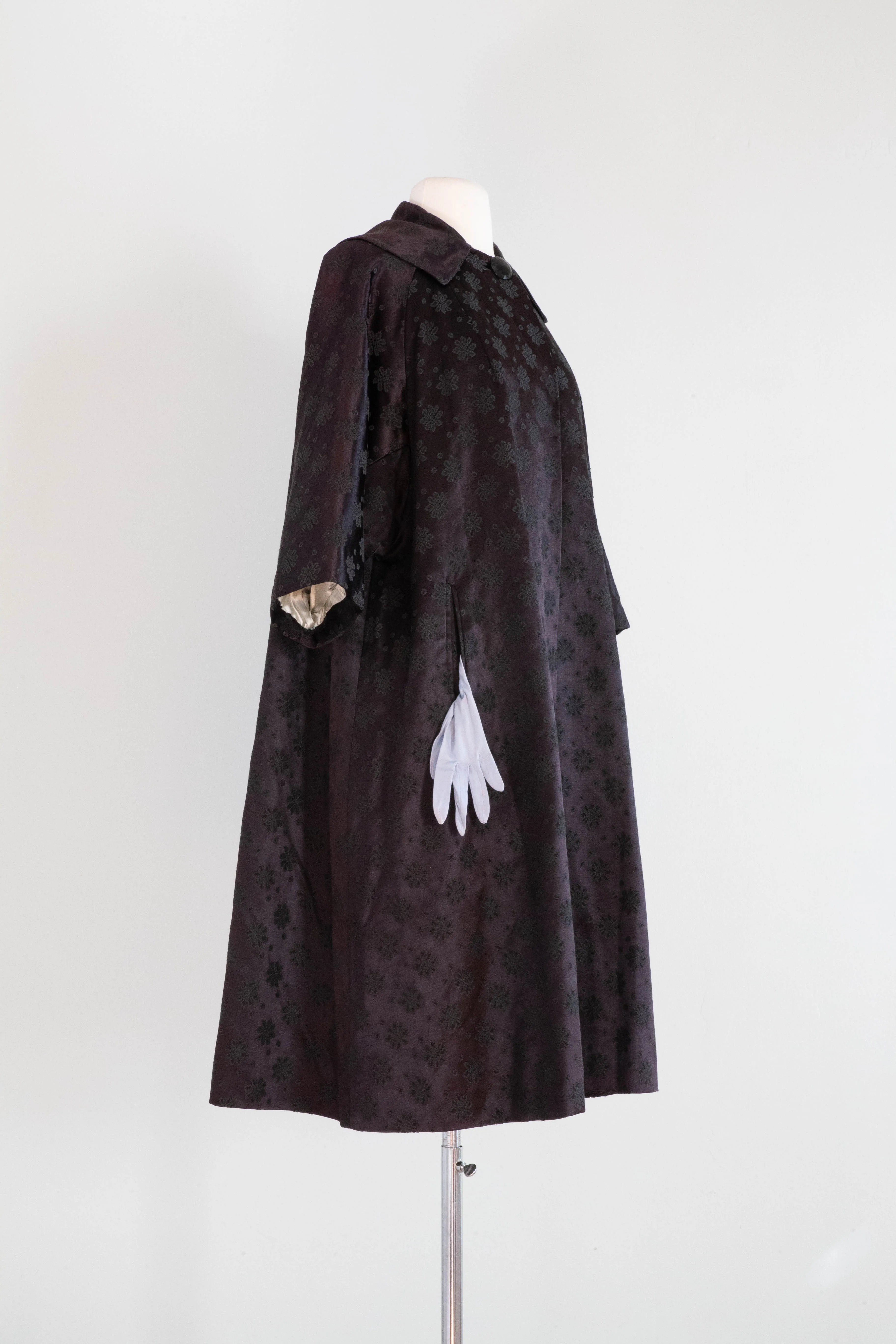 Gorgeous 1950's Snowflake Satin Brocade Evening Opera Coat / OSFM
