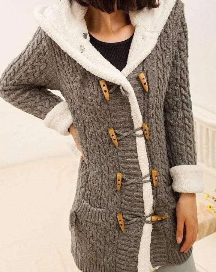 Jacket with hood and fleece long sleeves
