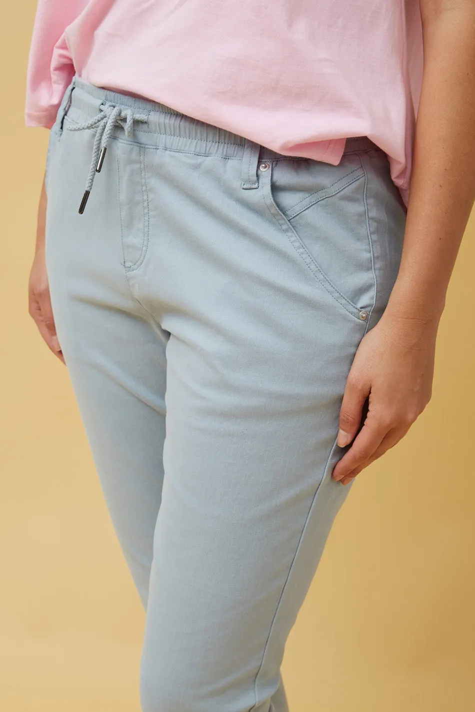 JANIA SOLID JOGGER PANTS