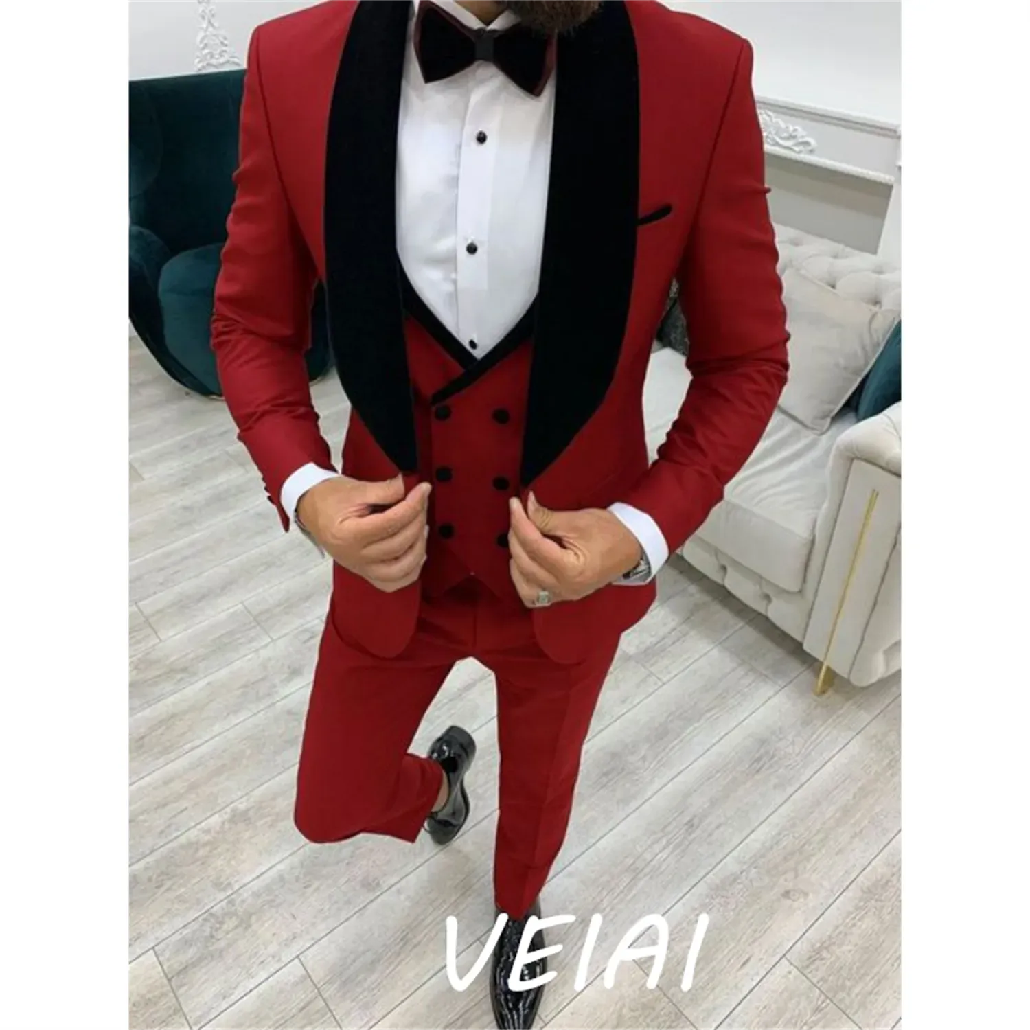 Latest Design Black Tailcoat Style Groom Tuxedos  Satin Lapel