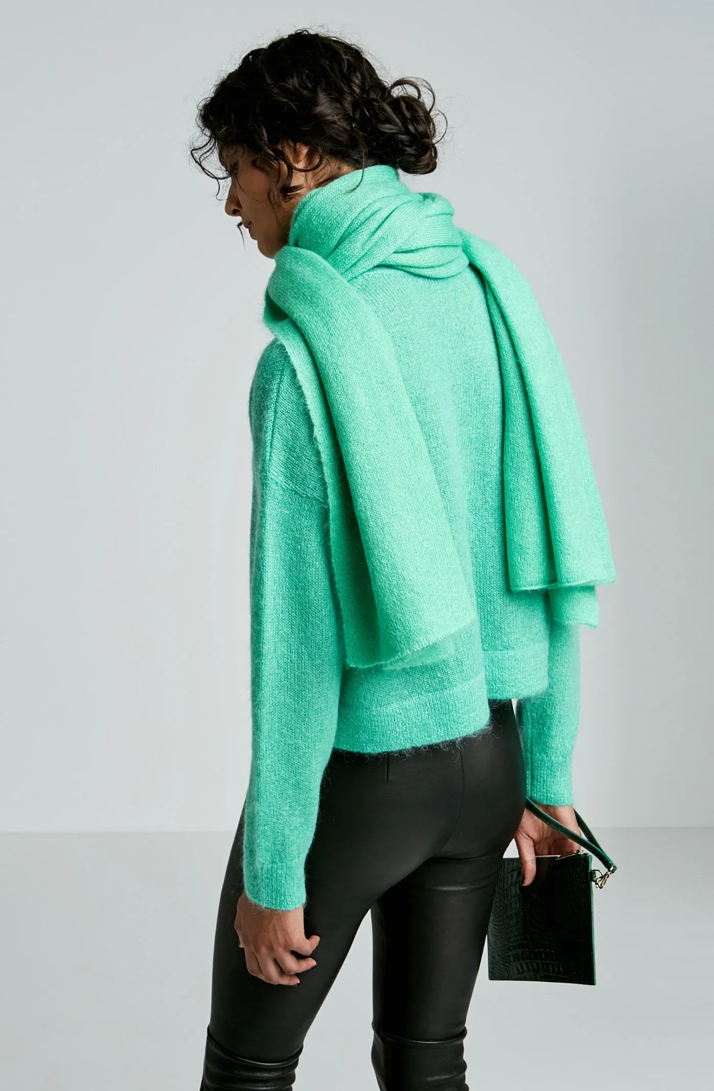 MOHAIR SCARF