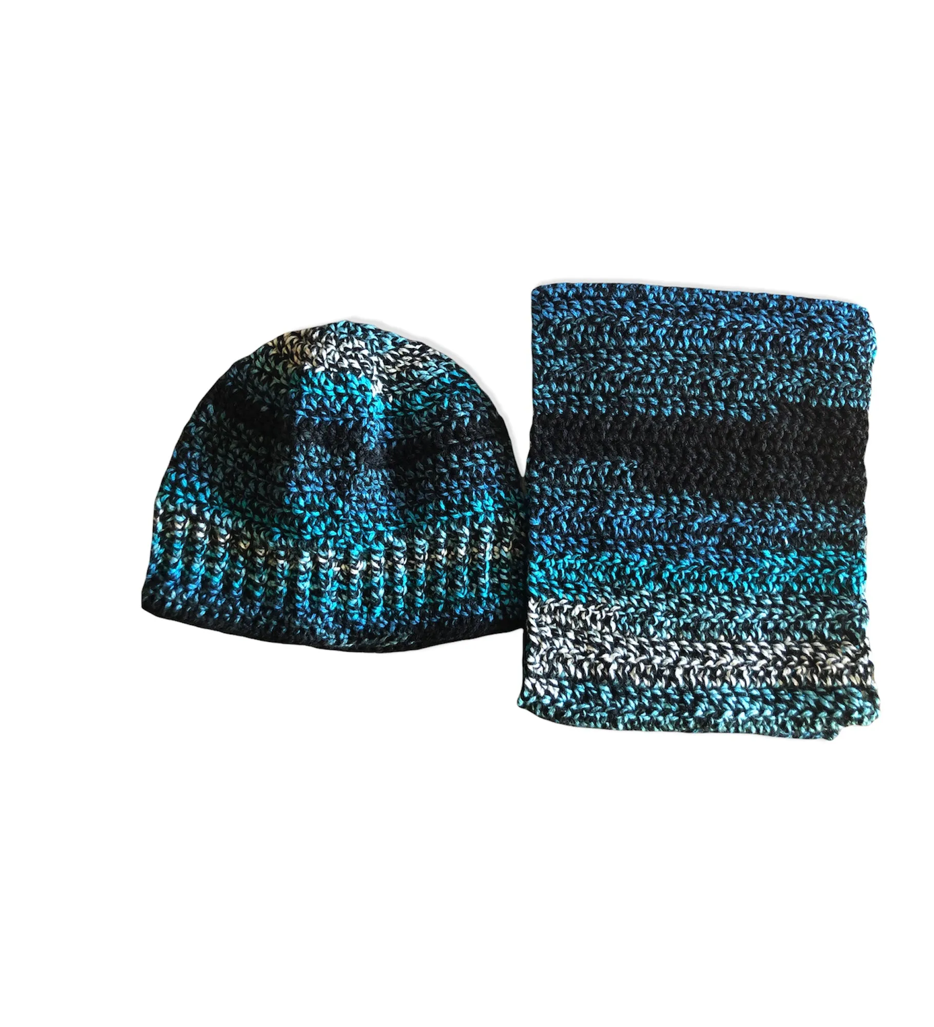 Ridge Black Beanie and Scarf Set