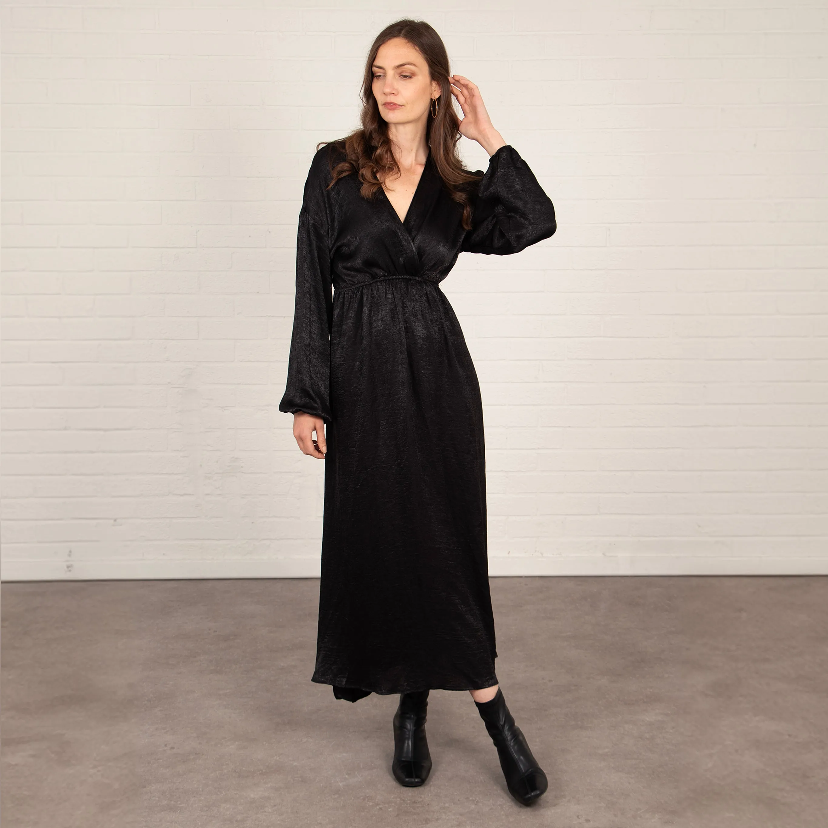 Ruby Wrap Top Maxi Dress - Black, Metallic