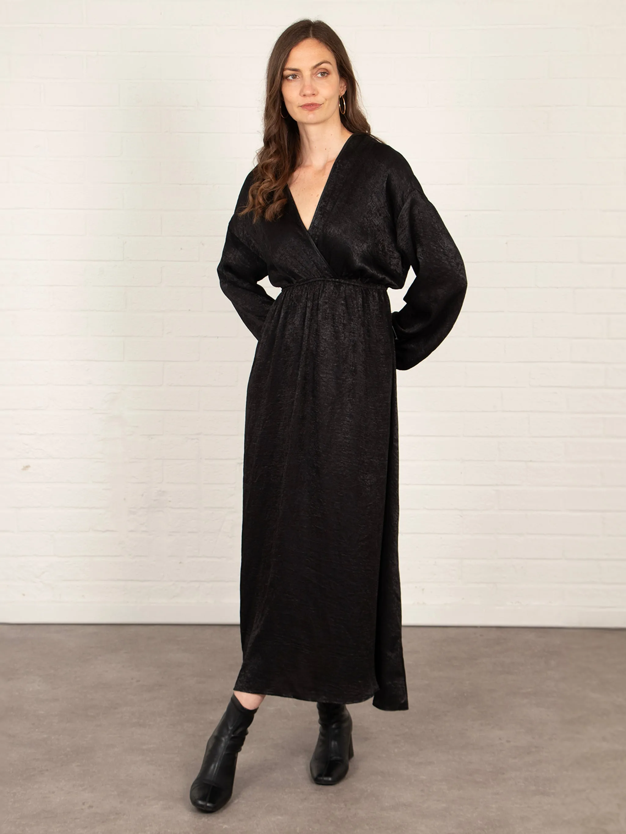 Ruby Wrap Top Maxi Dress - Black, Metallic
