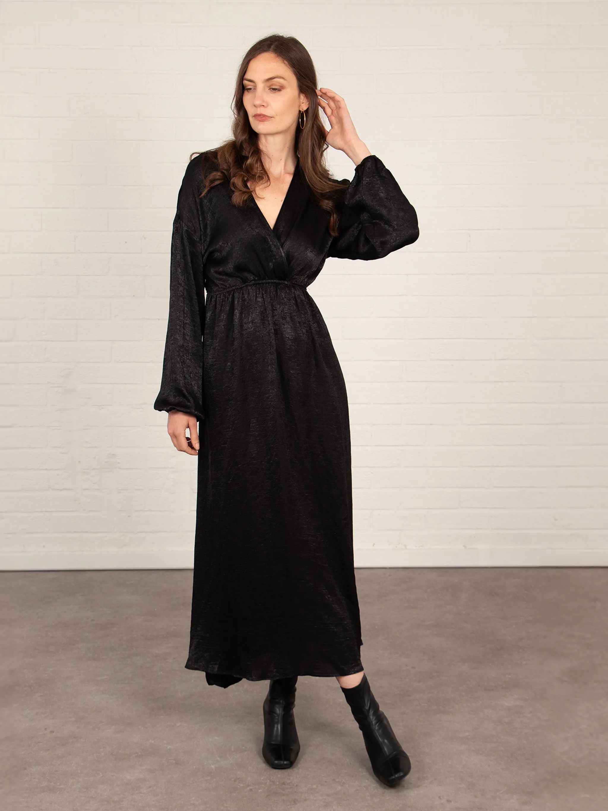 Ruby Wrap Top Maxi Dress - Black, Metallic