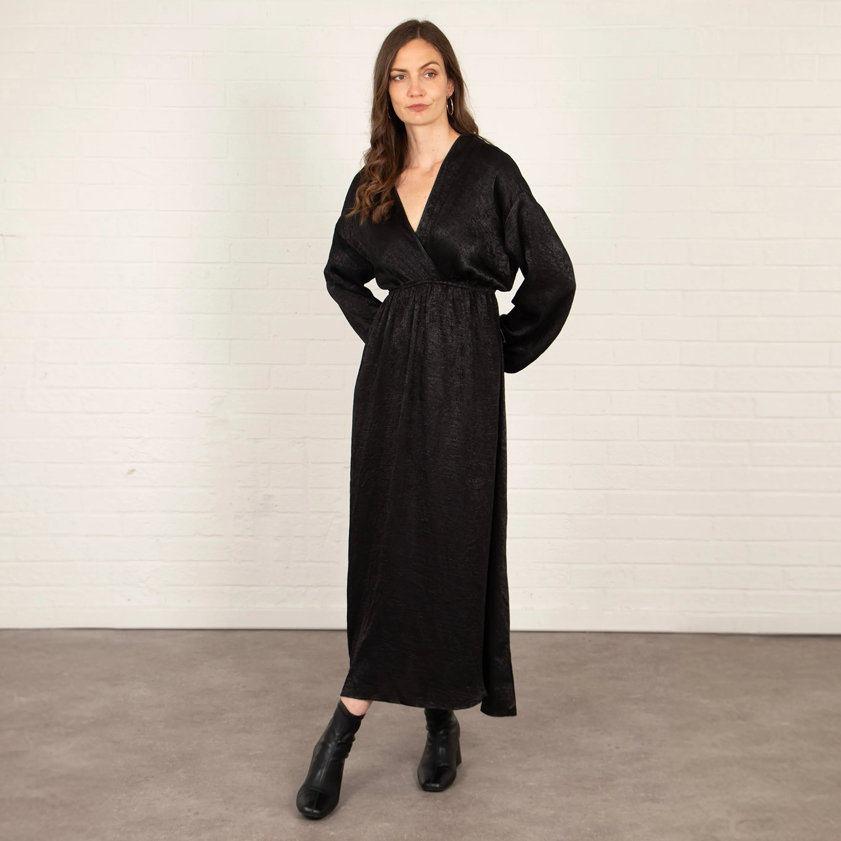 Ruby Wrap Top Maxi Dress - Black, Metallic